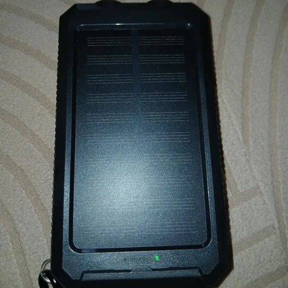 Solar Power Bank 32800 mAh with Flashlight, Dual USB, Waterproof – Black NWT - Picture 6 of 16